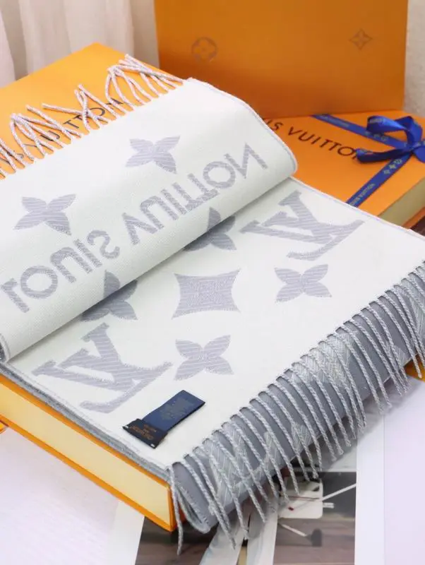 LV scarf 32X180cm E (1)