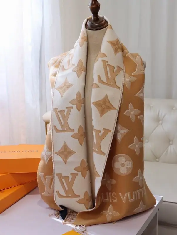 LV scarf 32X180cm E (1)