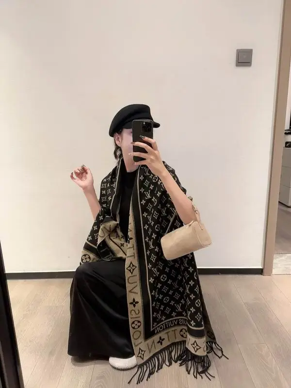 LV scarf 196X65cm E11 (26)