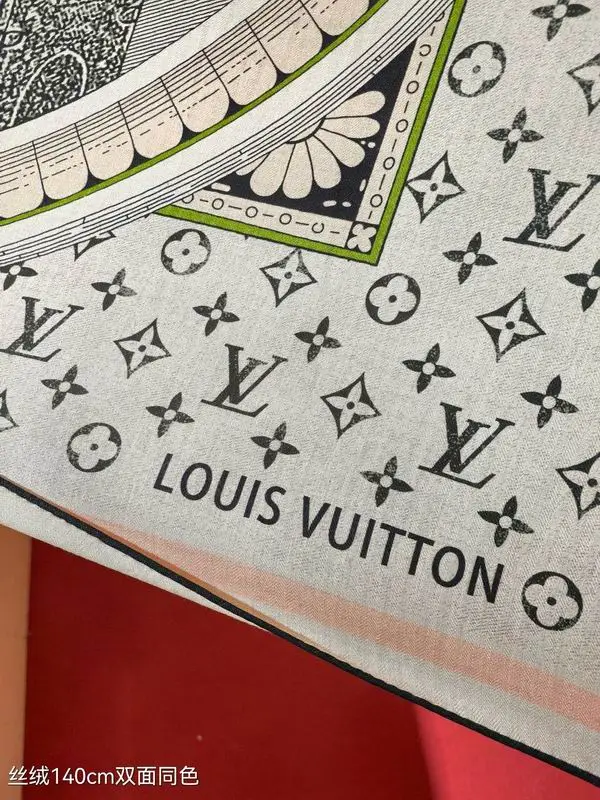 LV Scarf 140X140cm 70%羊绒30%真丝 E01 (18)