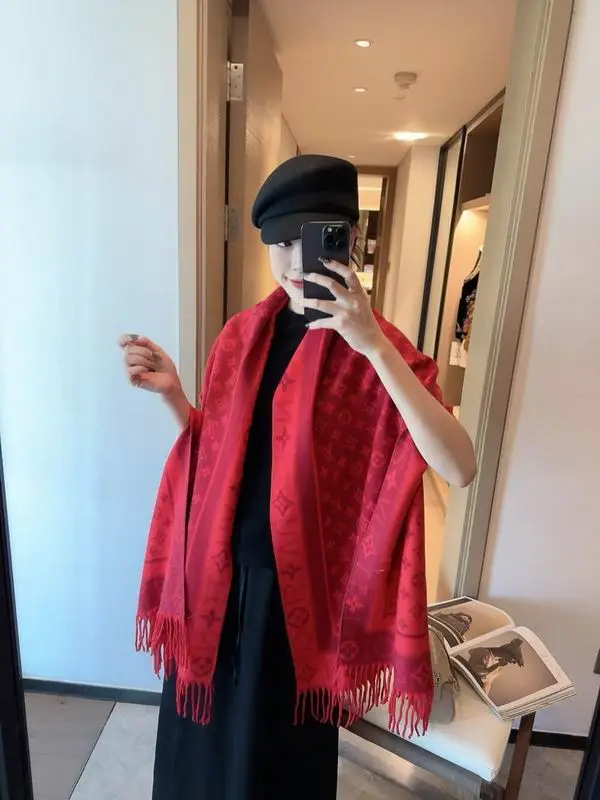 LV scarf 196X65cm E11 (26)