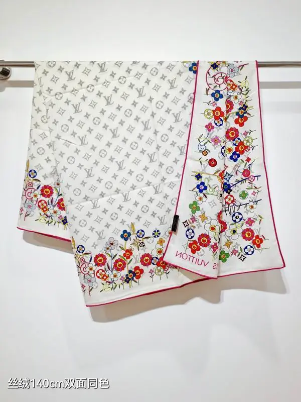 LV scarf 140X140cm 70%羊绒30%真丝 E48 (24)