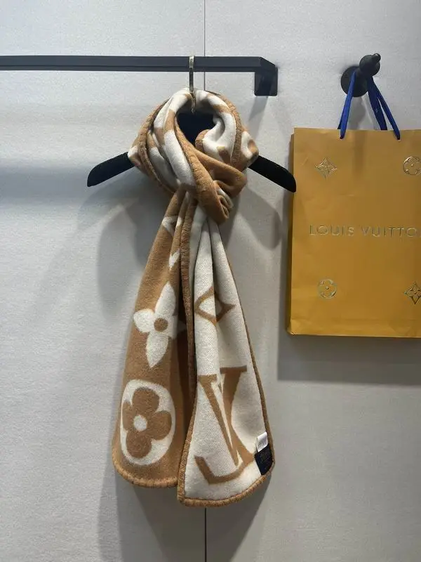 LV scarf 20X230cm E (35)