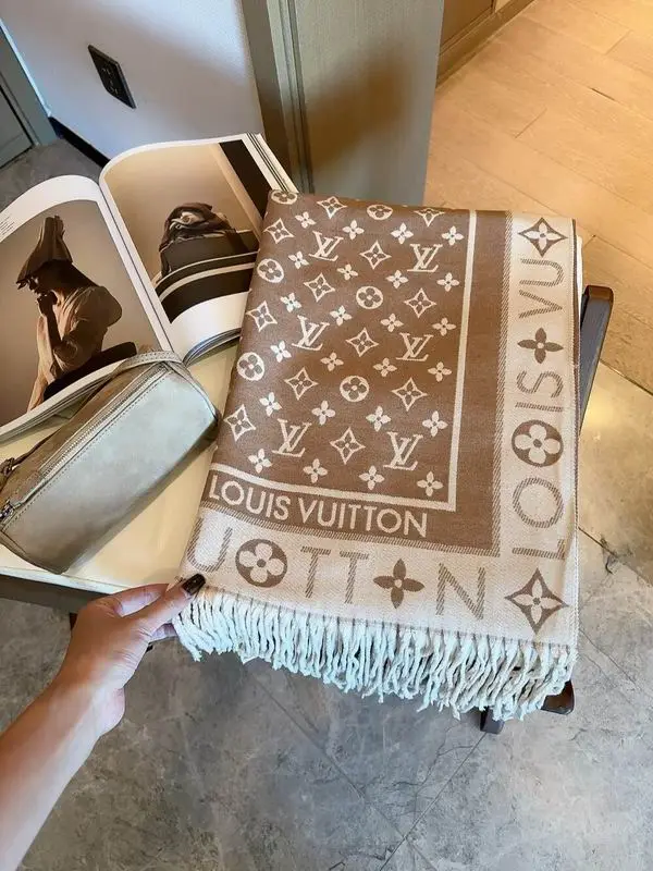 LV scarf 196X65cm E11 (26)