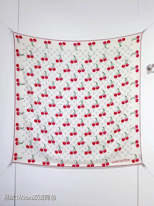 LV Scarf 140X140cm 70%羊绒30%真丝 E12 (28)