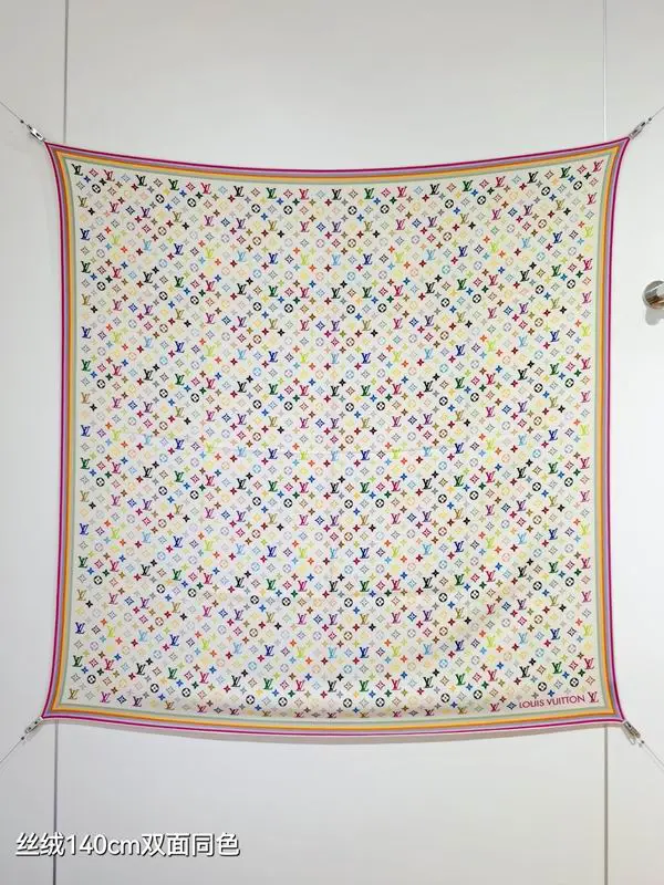 LV Scarf 140X140cm 70%羊绒30%真丝 E33 (16)