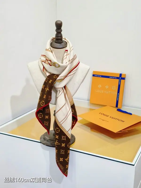 LV scarf 140X140cm 70%羊绒30%真丝 E15 (16)