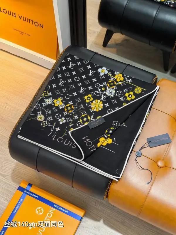 LV scarf 140X140cm 70%羊绒30%真丝 E48 (24)