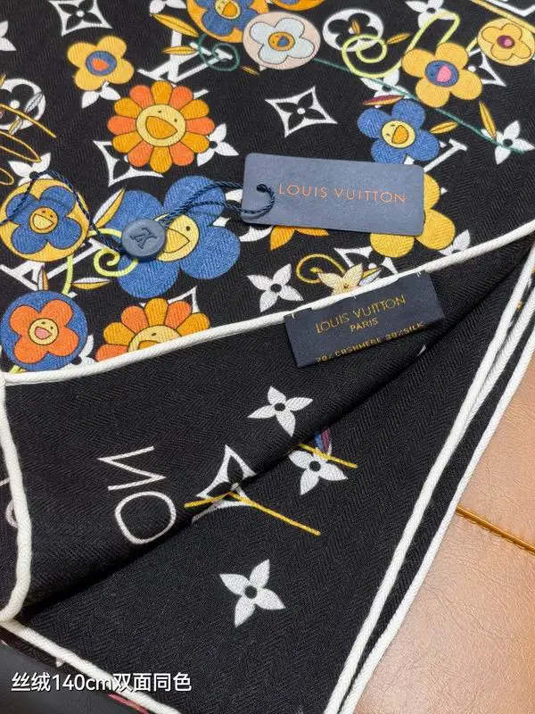 LV Scarf 140X140cm 70%羊绒30%真丝 E32 (16)