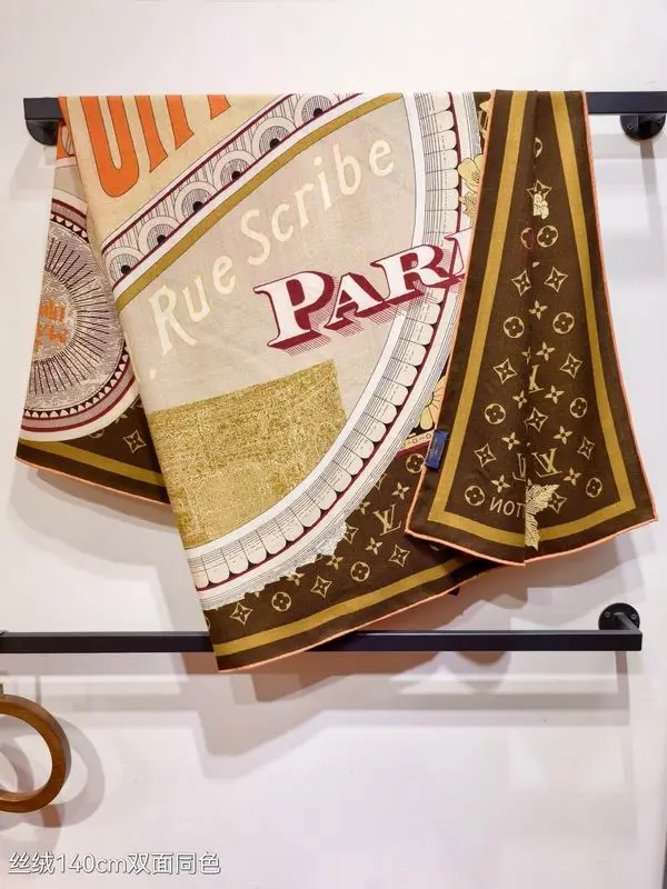 LV Scarf 140X140cm 70%羊绒30%真丝 E01 (18)