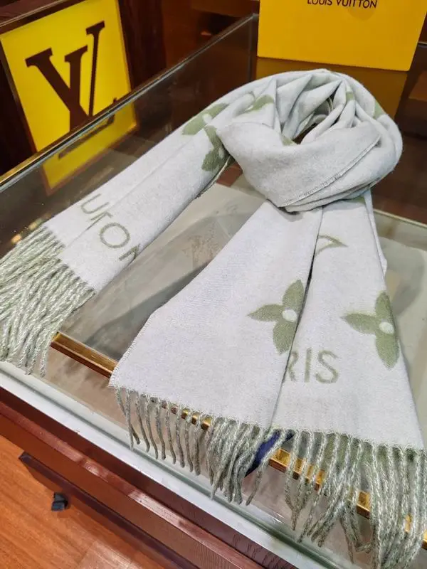 LV scarf 45X215cm 60%羊毛 40%山羊绒 E (17)