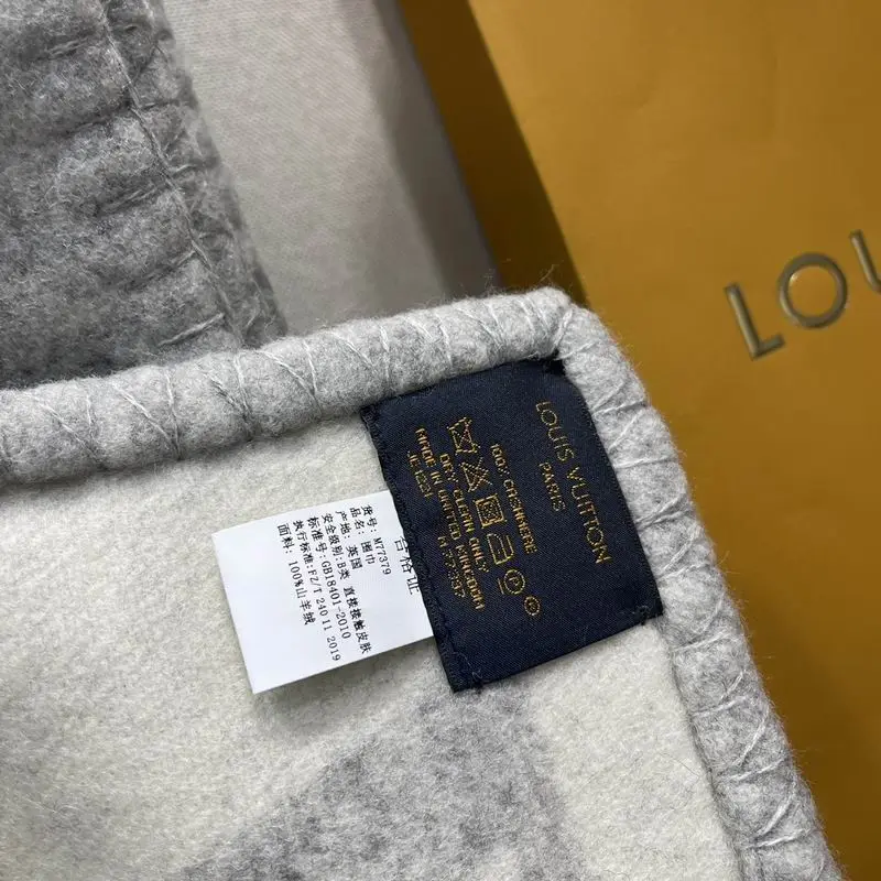 LV scarf 20X230cm E (35)