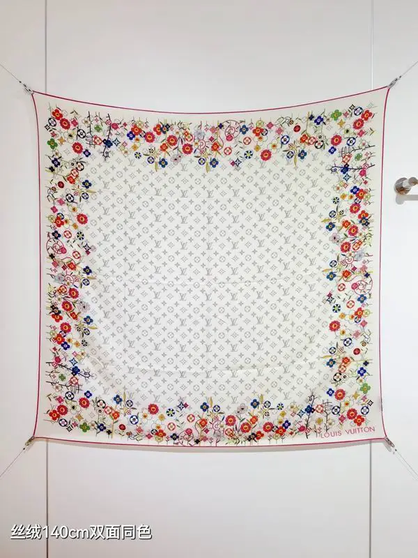 LV scarf 140X140cm 70%羊绒30%真丝 E48 (24)