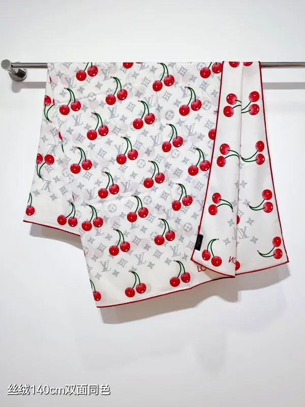 LV Scarf 140X140cm 70%羊绒30%真丝 E12 (28)