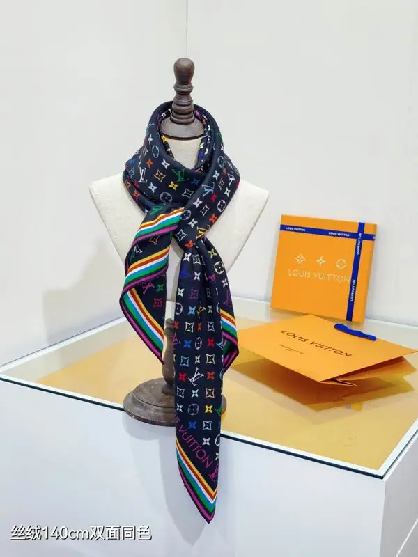 LV Scarf 140X140cm 70%羊绒30%真丝 E33 (16)