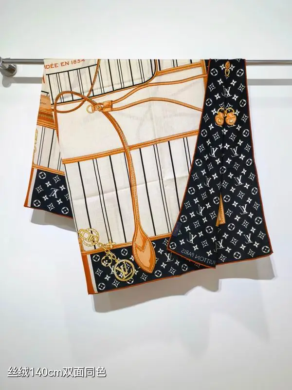 LV scarf 140X140cm 70%羊绒30%真丝 E15 (16)