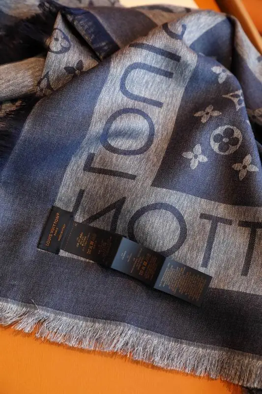 LV scarf 140X140cm 60%真丝 40%羊毛 E (18)