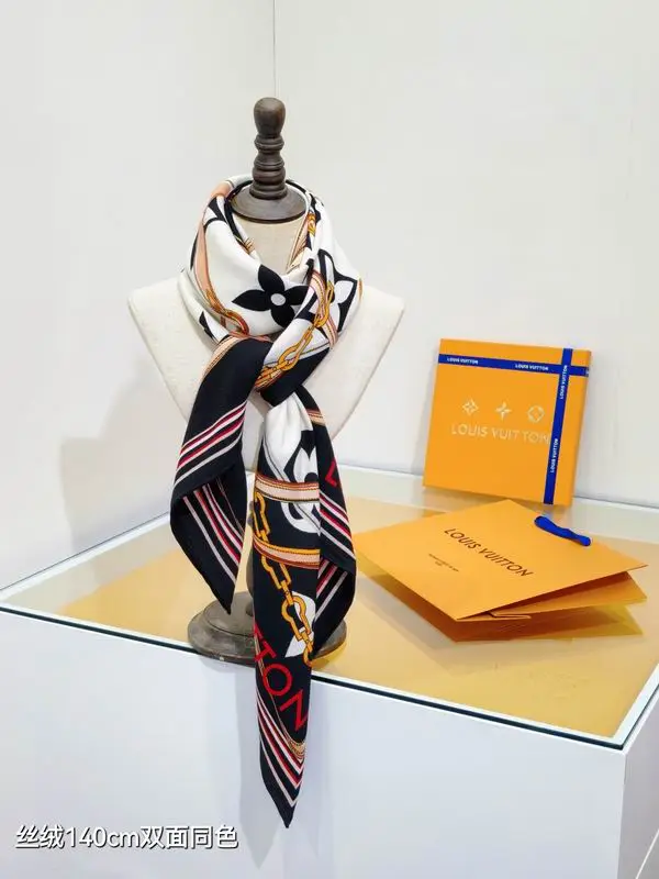 LV silk Scarf 140X140cm 70%羊绒 30%真丝 E22 (16)