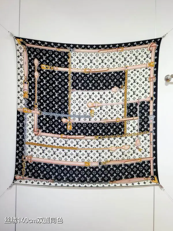 LV Scarf 140X140cm 70%羊绒30%真丝 E21 (16)