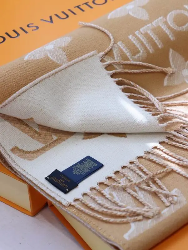 LV scarf 32X180cm E (1)