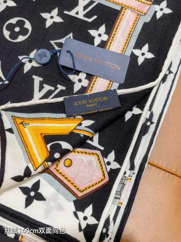 LV Scarf 140X140cm 70%羊绒30%真丝 E21 (16)