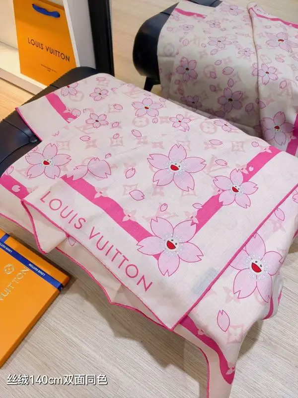 LV Scarf 140X140cm 70%羊绒30%真丝 E43 (16)