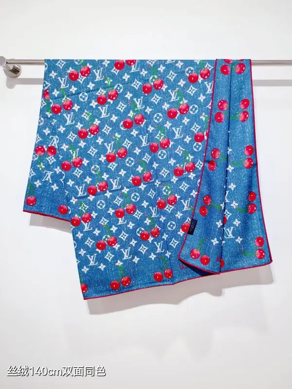 LV Scarf 140X140cm 70%羊绒30%真丝 E12 (28)
