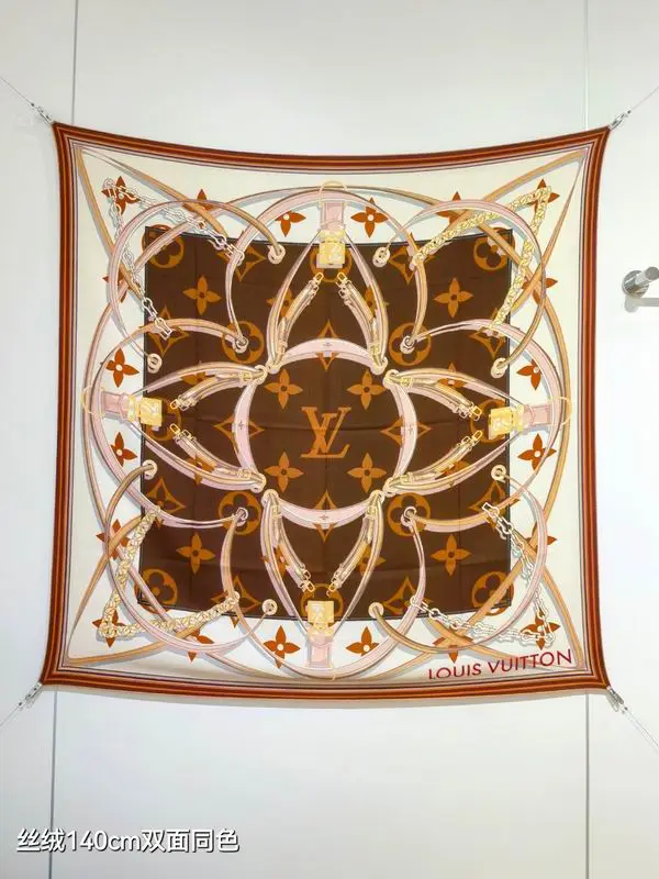 LV silk Scarf 140X140cm 70%羊绒 30%真丝 E22 (16)