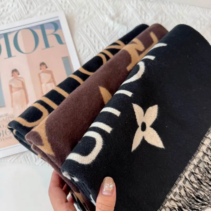 LV Scarf 65X180cm E05 (14)