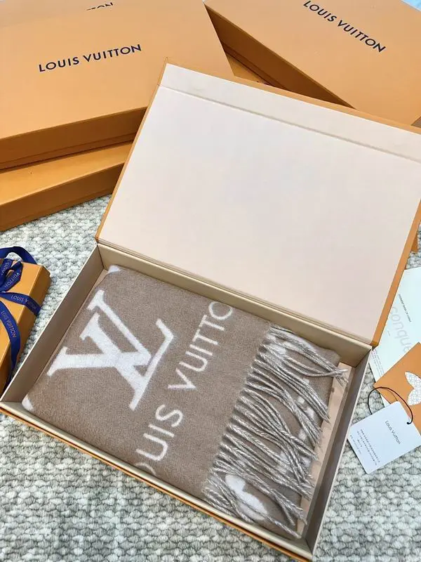 LV scarf 45X190cm(含须长) 100%山羊绒 E (50)