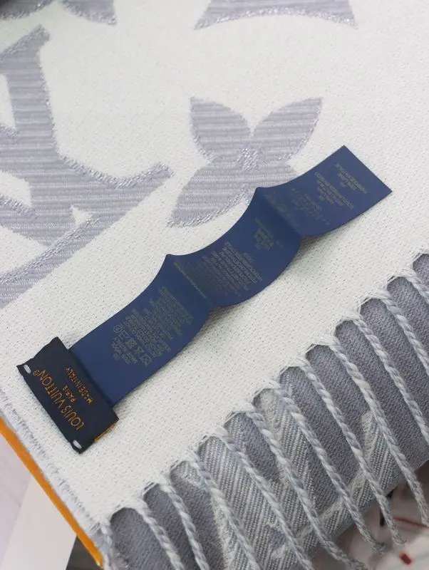 LV scarf 32X180cm E (1)