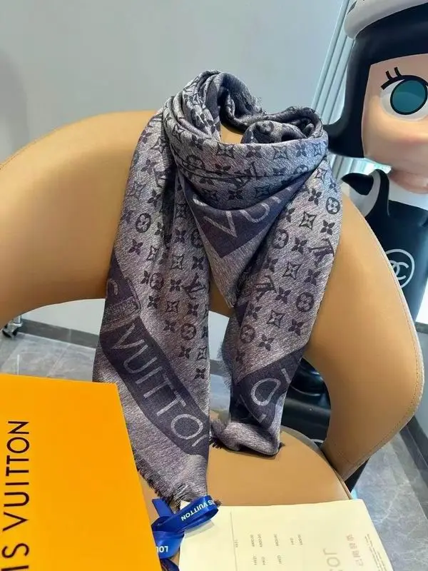 LV Scarf 140X140cm 70%羊绒30%真丝 E26 (26)