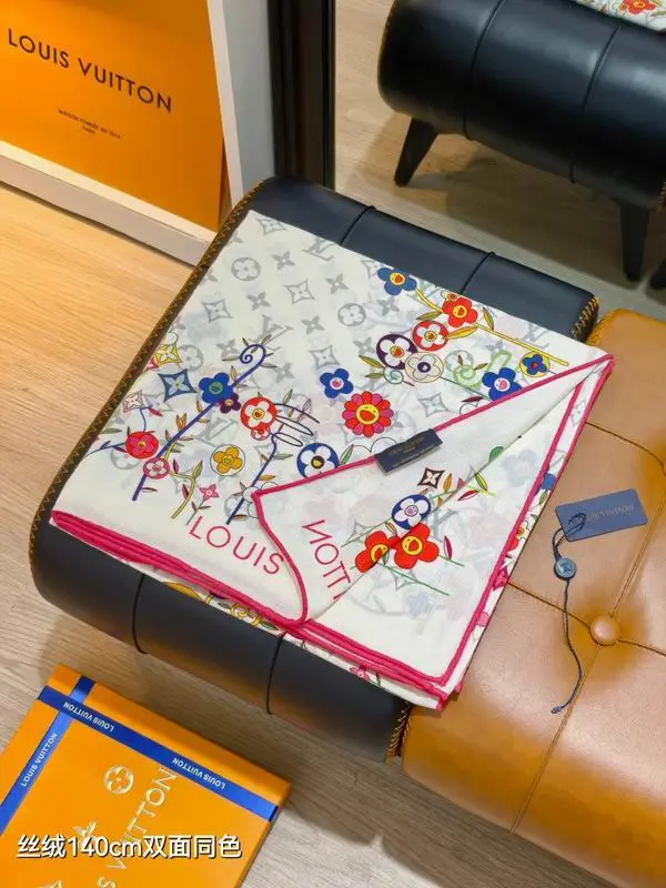 LV scarf 140X140cm 70%羊绒30%真丝 E48 (24)