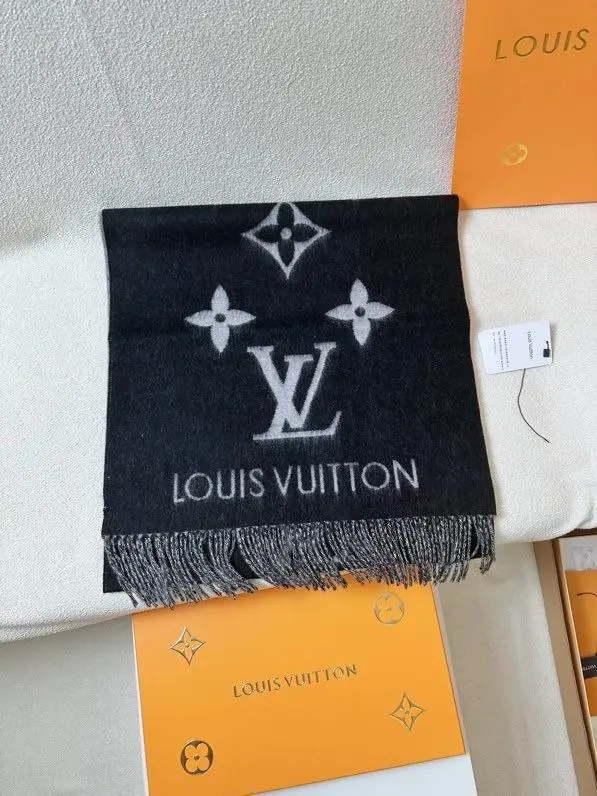 LV Scarf 45X180cm E (17)