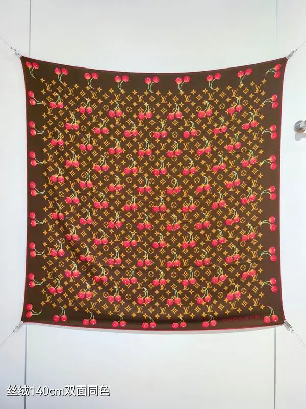 LV Scarf 140X140cm 70%羊绒30%真丝 E12 (28)