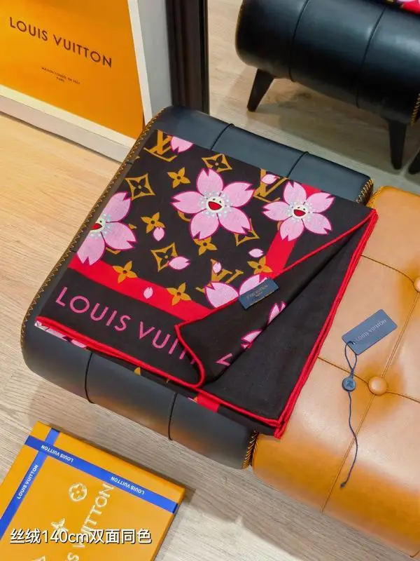 LV Scarf 140X140cm 70%羊绒30%真丝 E43 (16)