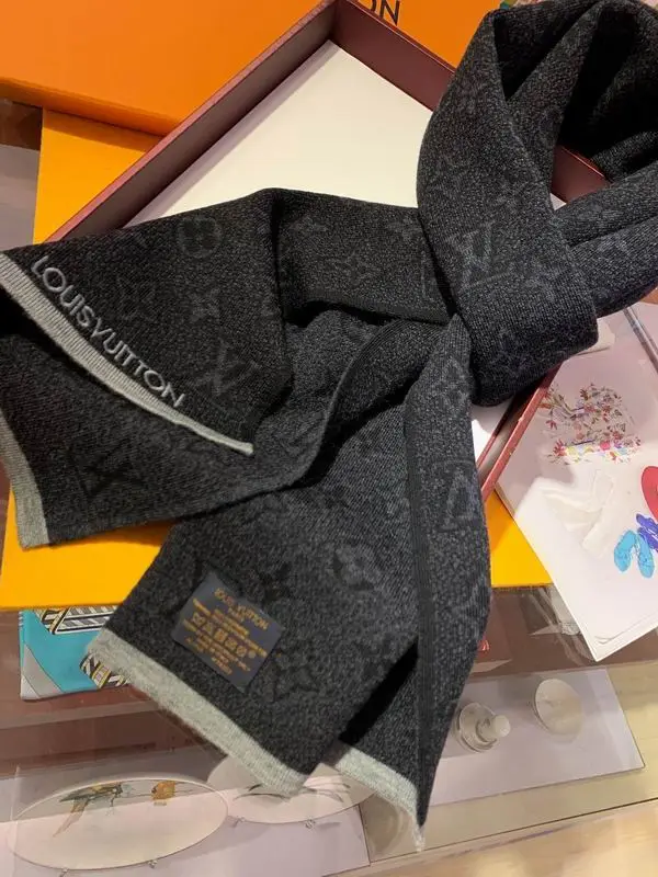 LV scarf 30X180cm E (1)