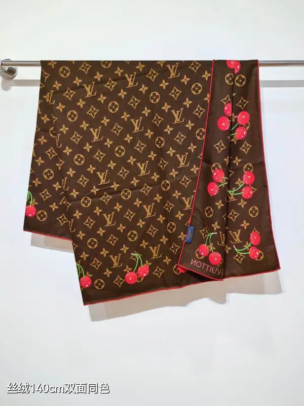 LV Scarf 140X140cm 70%羊绒30%真丝 E42 (15)