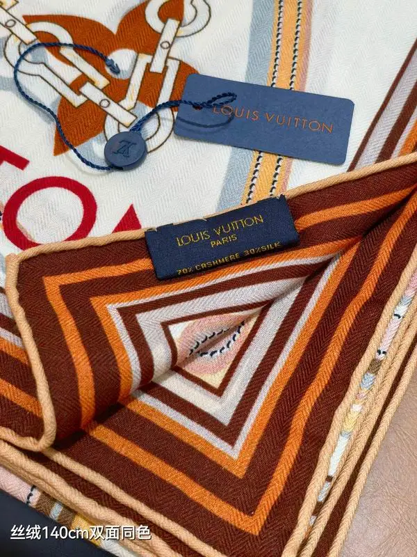 LV silk Scarf 140X140cm 70%羊绒 30%真丝 E22 (16)