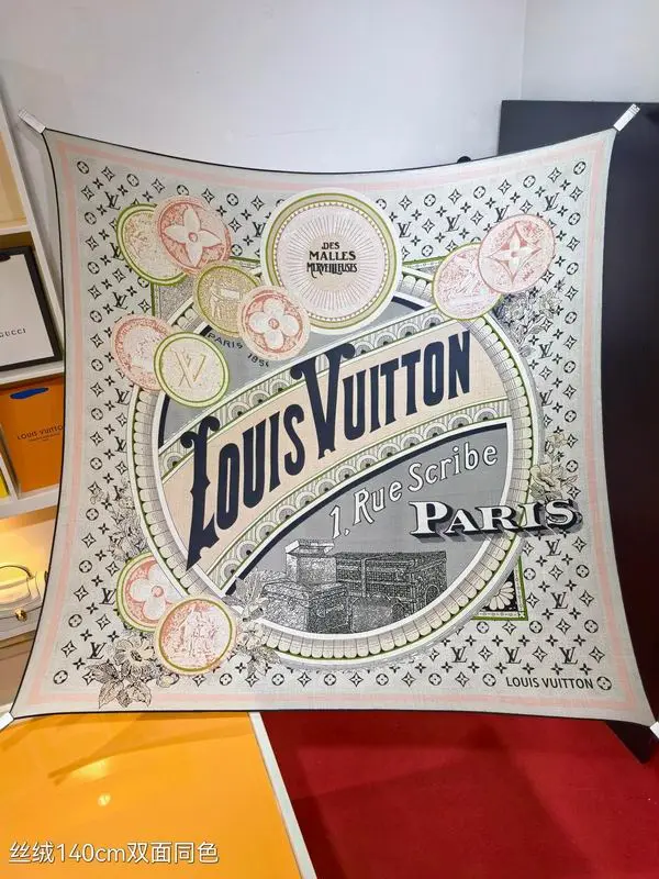LV Scarf 140X140cm 70%羊绒30%真丝 E01 (18)