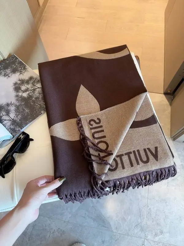 LV scarf 180X65cm E10 (26)