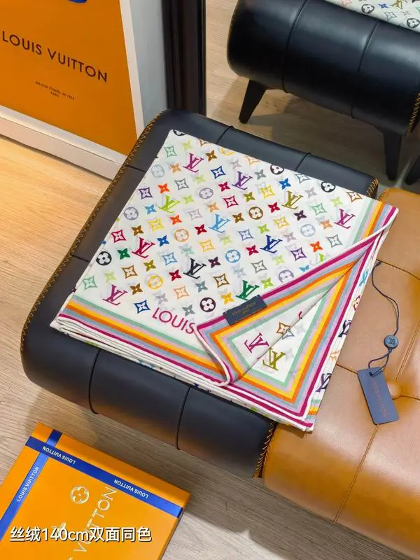 LV Scarf 140X140cm 70%羊绒30%真丝 E33 (16)