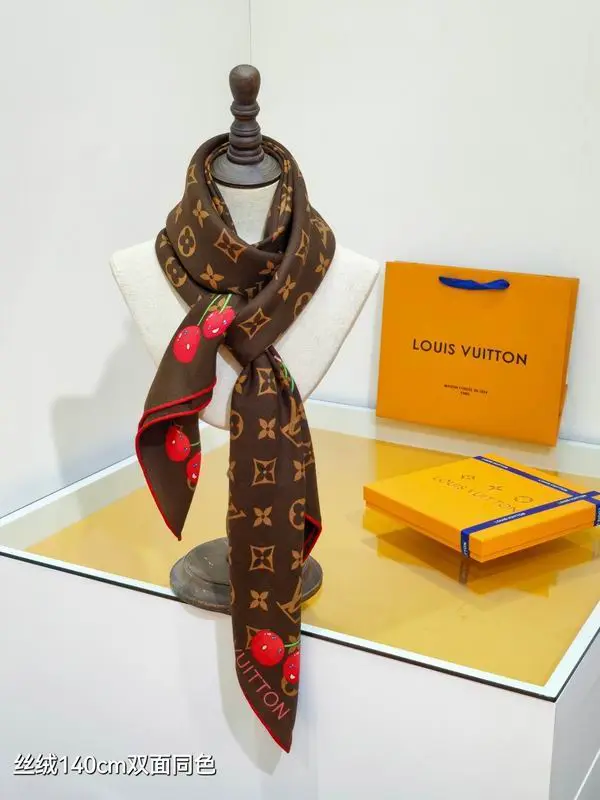 LV Scarf 140X140cm 70%羊绒30%真丝 E42 (15)