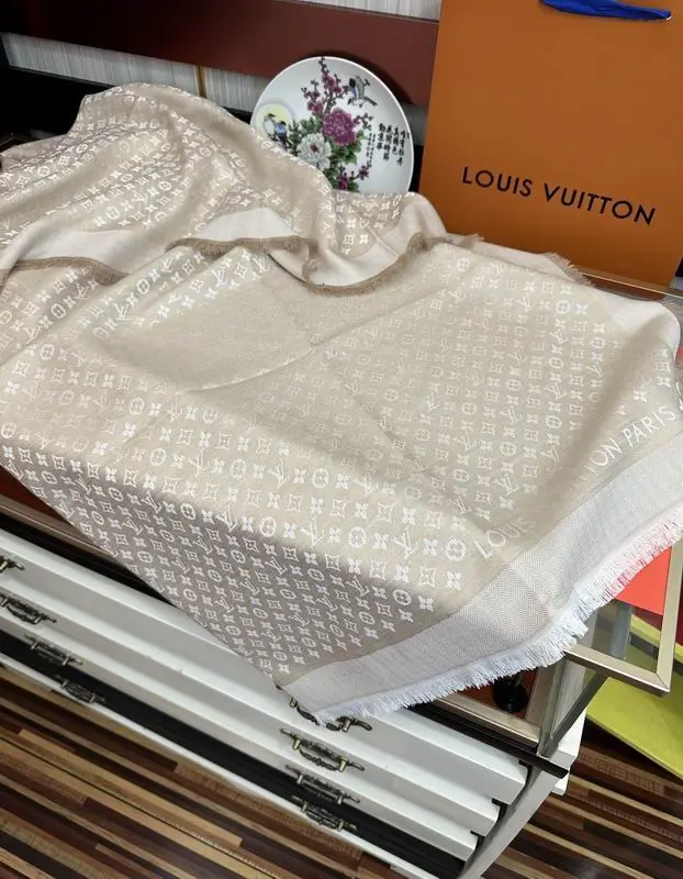 LV scarf 120X120cm 50%羊毛 50%羊绒 E (8)