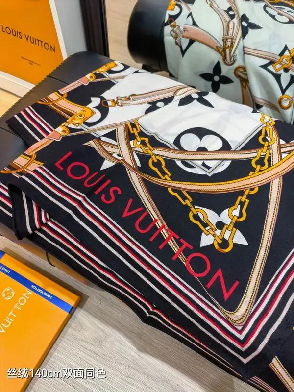 LV silk Scarf 140X140cm 70%羊绒 30%真丝 E22 (16)