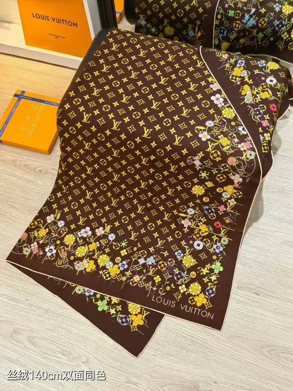 LV scarf 140X140cm 70%羊绒30%真丝 E48 (24)