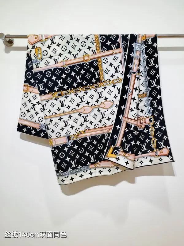 LV Scarf 140X140cm 70%羊绒30%真丝 E21 (16)
