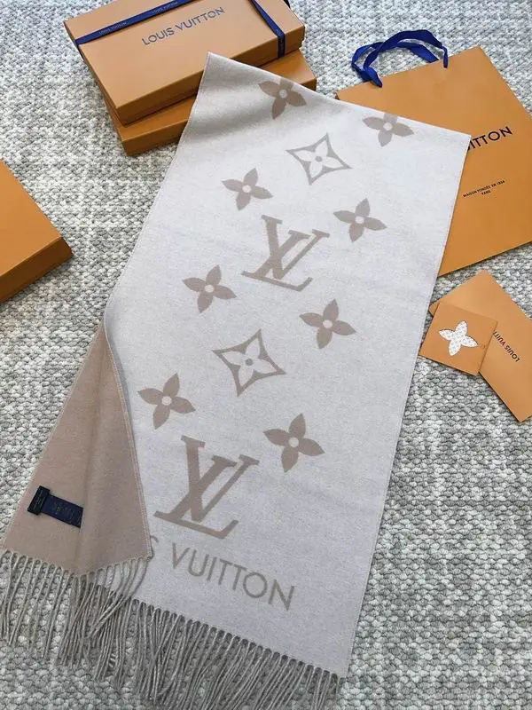 LV scarf 45X190cm(含须长) 100%山羊绒 E (50)