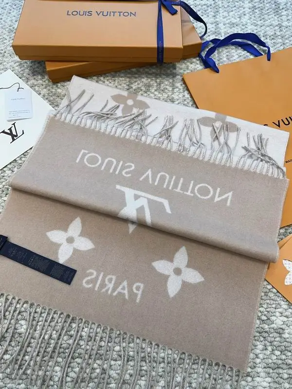 LV scarf 45X190cm(含须长) 100%山羊绒 E (50)