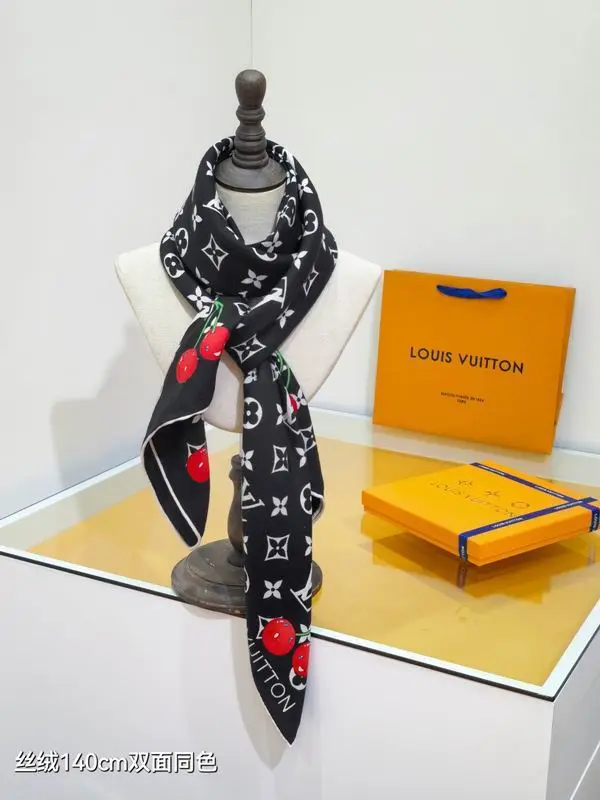 LV Scarf 140X140cm 70%羊绒30%真丝 E42 (15)